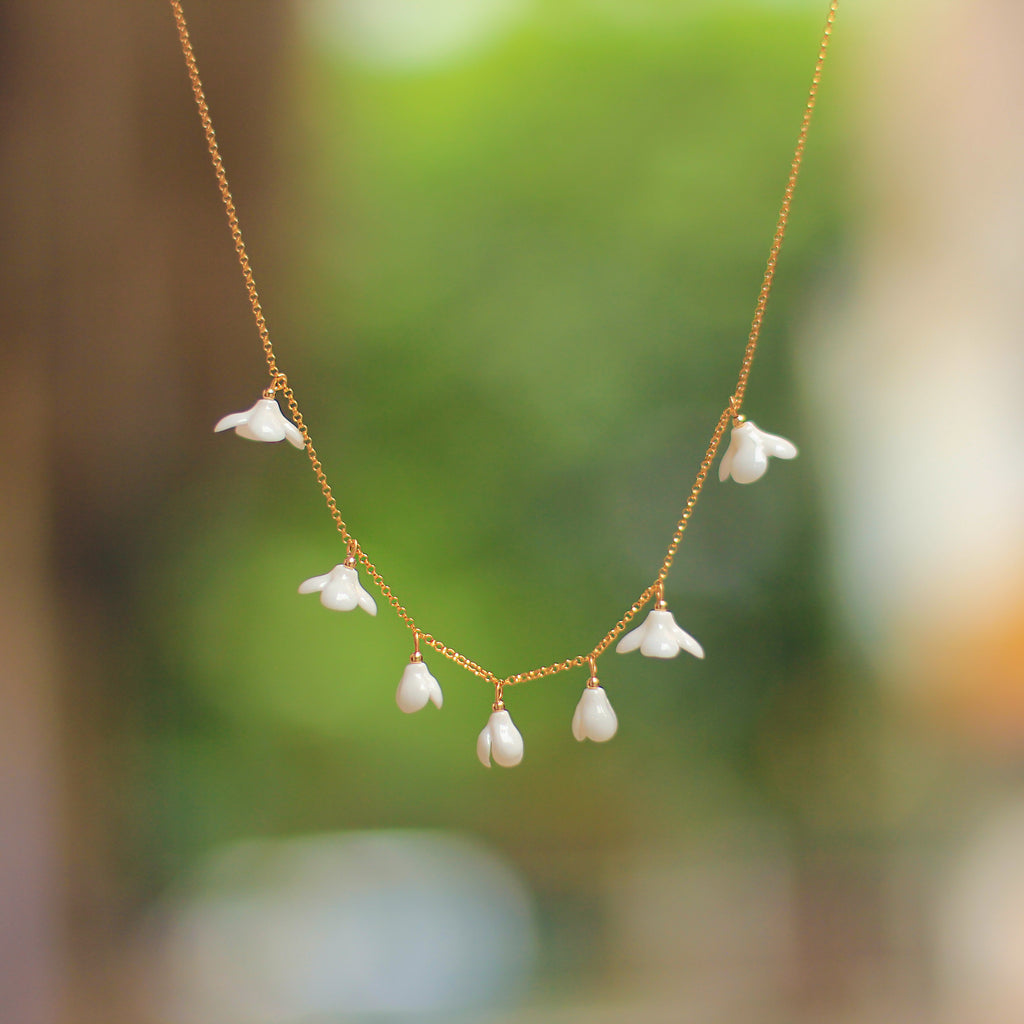 Women's Bone China Art Design Clavicle Chain Pendant